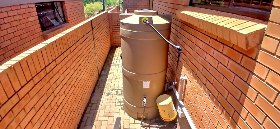 1 Bedroom Property for Sale in Langenhovenpark Free State